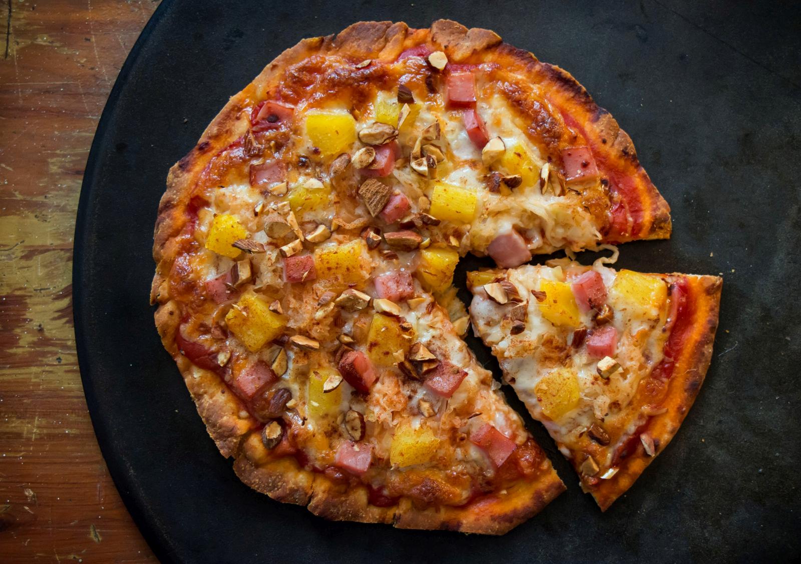 Polynesian Kraut Pizza - Frank&amp;#39;s Kraut