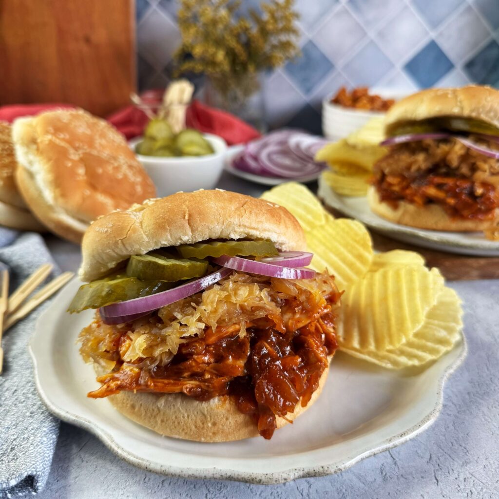 Barbecue Kraut Burger - Frank's Kraut